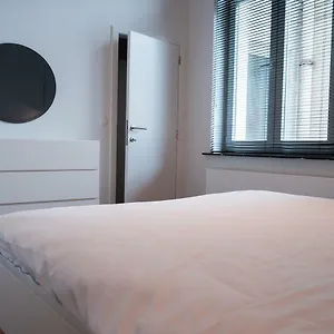 https://smartflats-design-stephanie.brusselshotelsbook.com